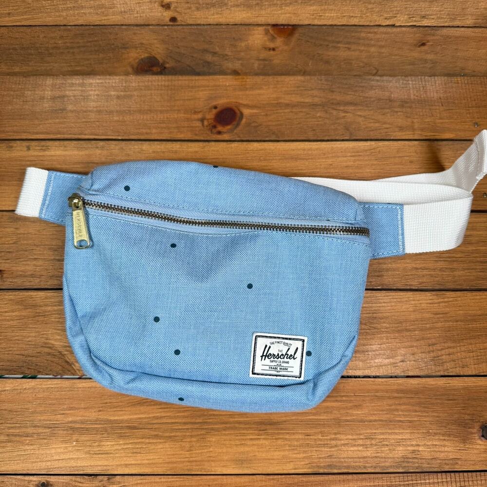 Herschel Bag Fifteen Hip Sky Blue Fanny Pack Zip Pocket Striped Lined 7x9